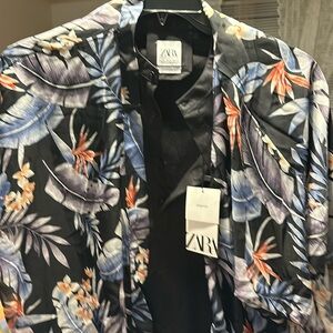 3 Pc  2 Kimonos / 1 Zara black blouse